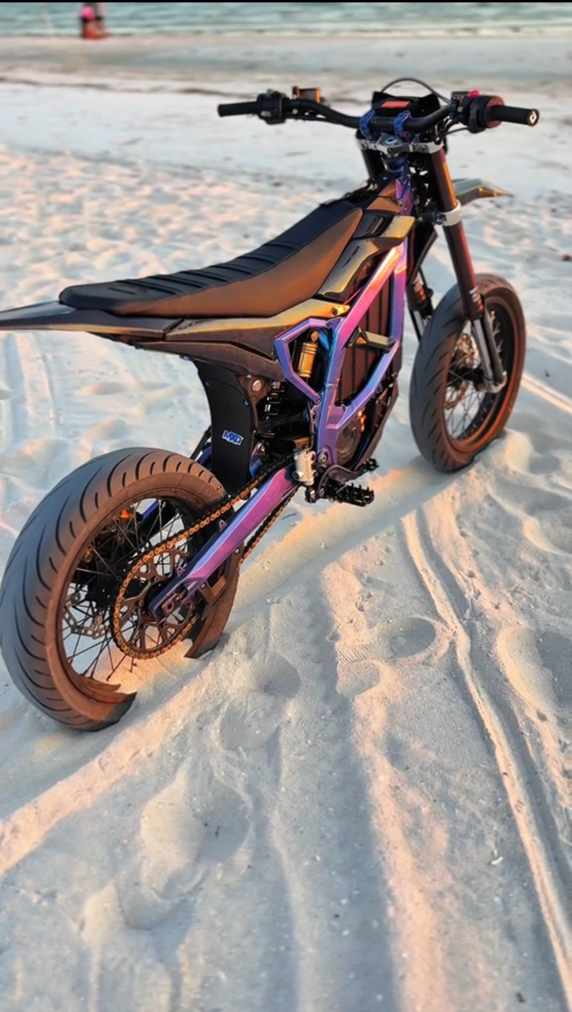 Color shift frame guards